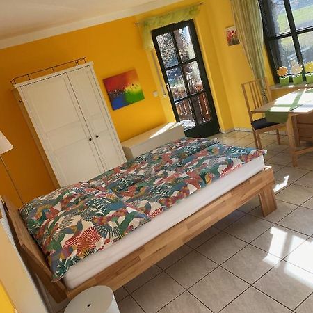 Ferienwohnung Auf Dem Kutzenberg 梅根海姆 外观 照片